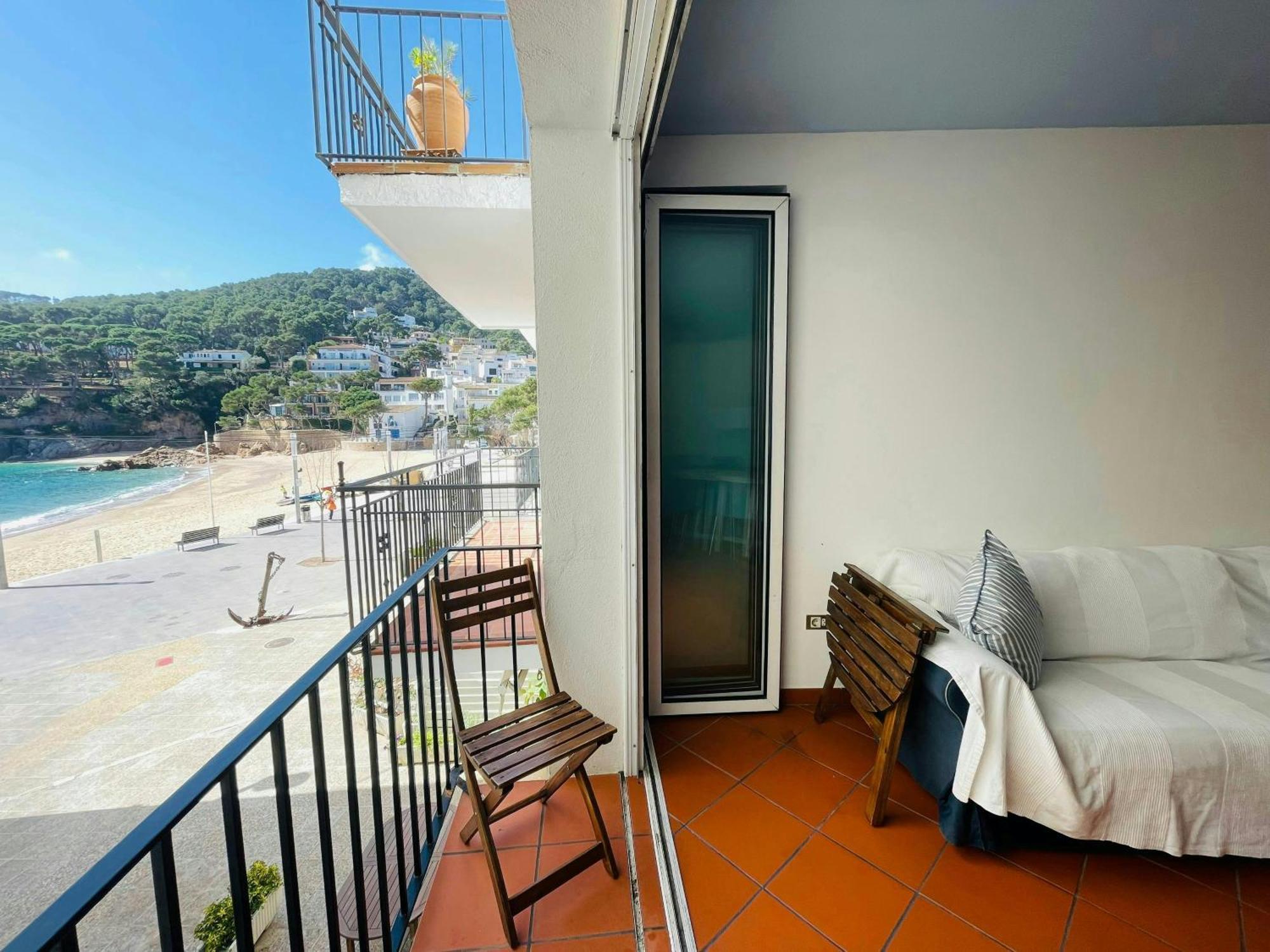 Tamariu Beach 1: Beachfront Wifi Up To 6 Ppl Екстериор снимка